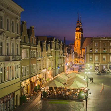 White Vision Apartment Opole Buitenkant foto