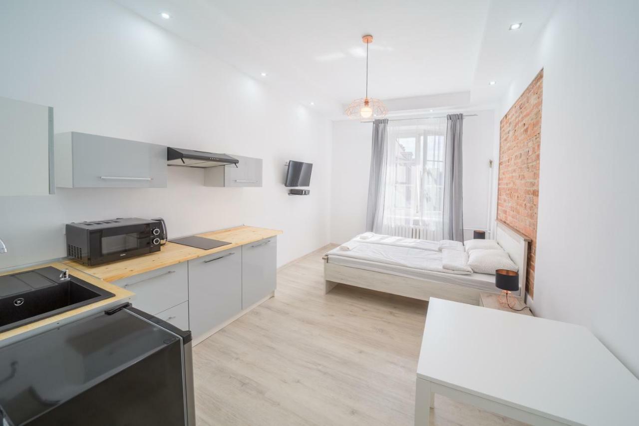 White Vision Apartment Opole Buitenkant foto