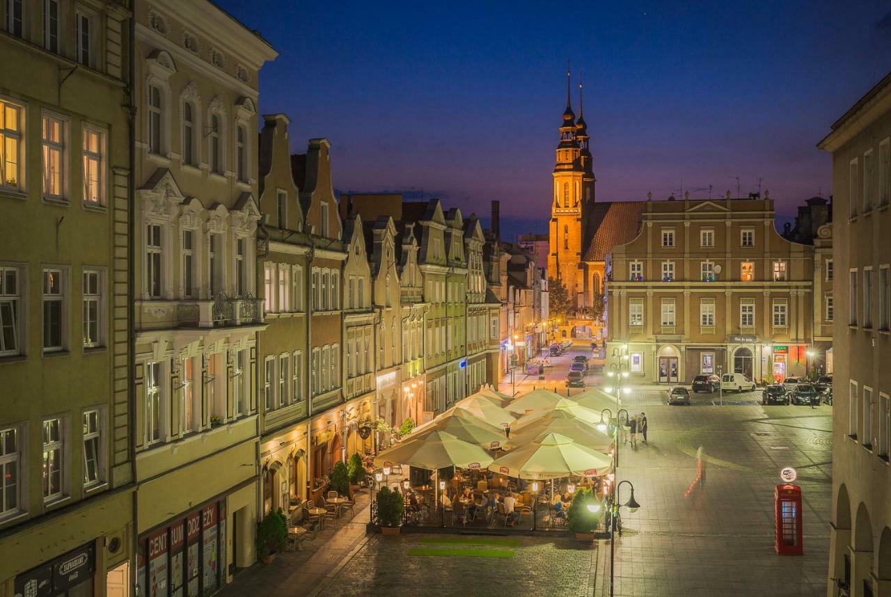 White Vision Apartment Opole Buitenkant foto