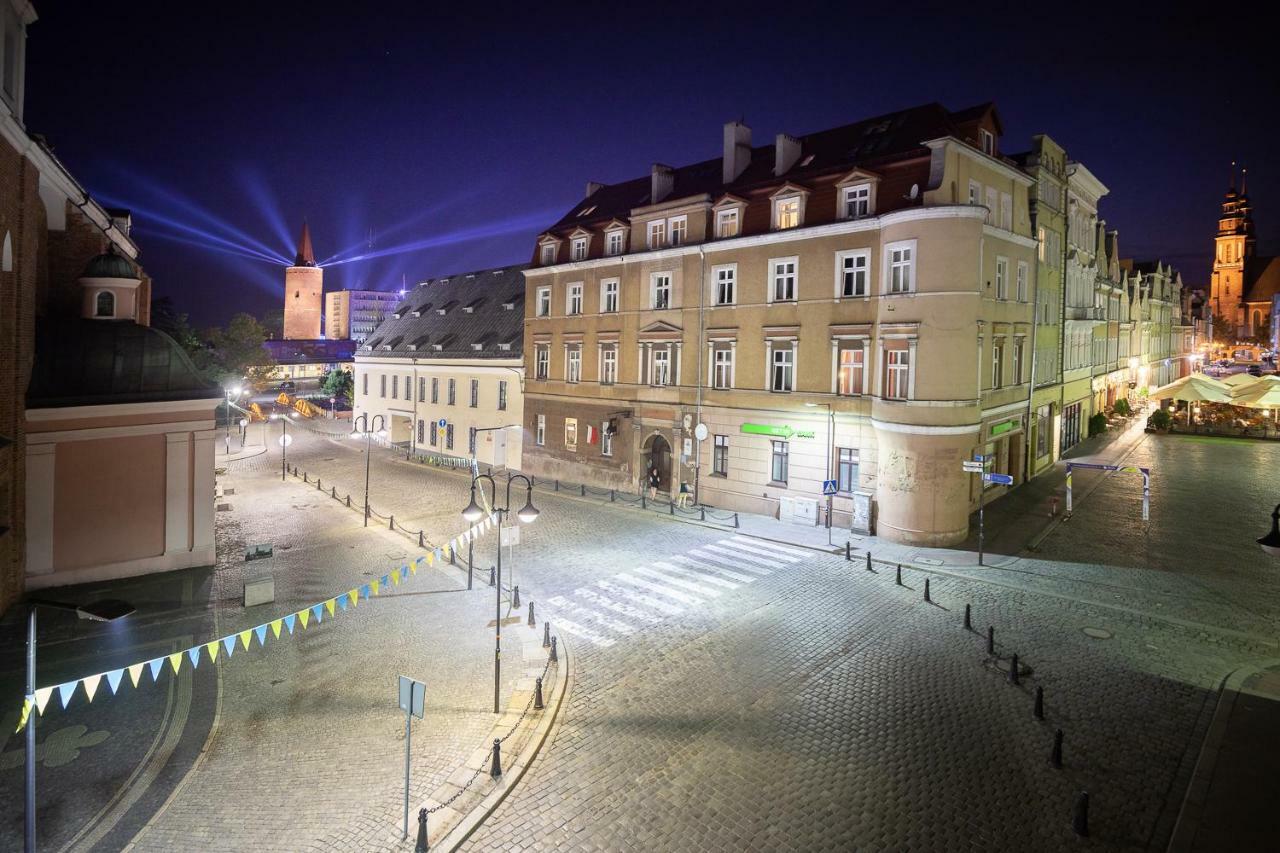 White Vision Apartment Opole Buitenkant foto