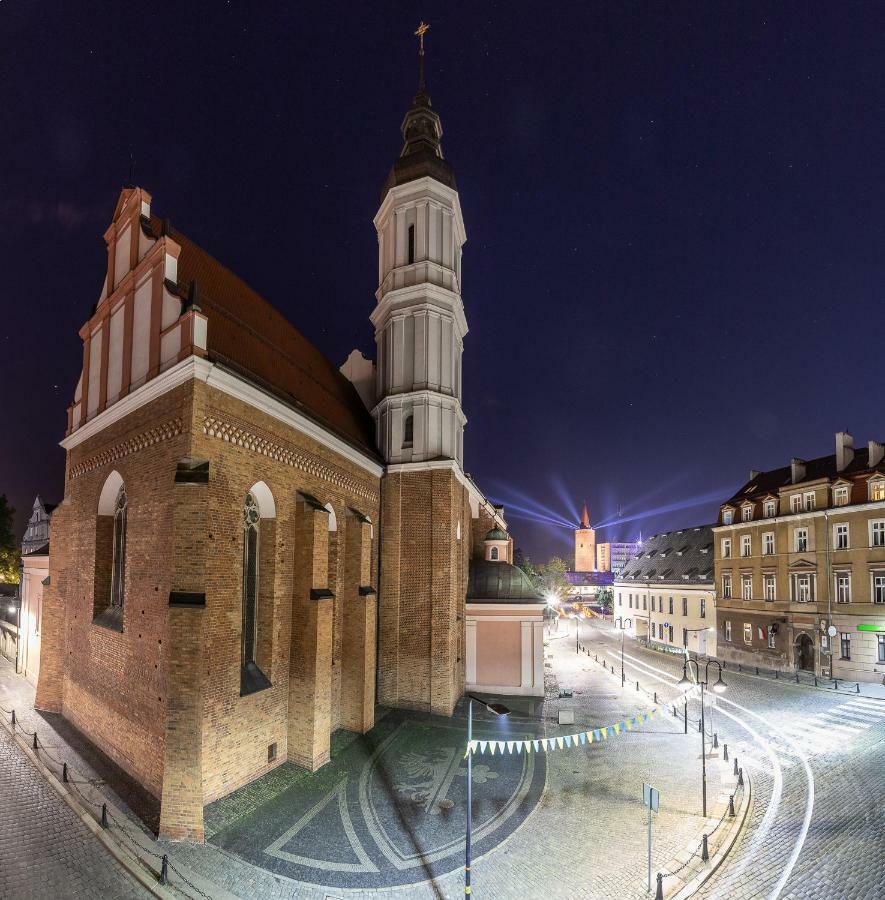 White Vision Apartment Opole Buitenkant foto