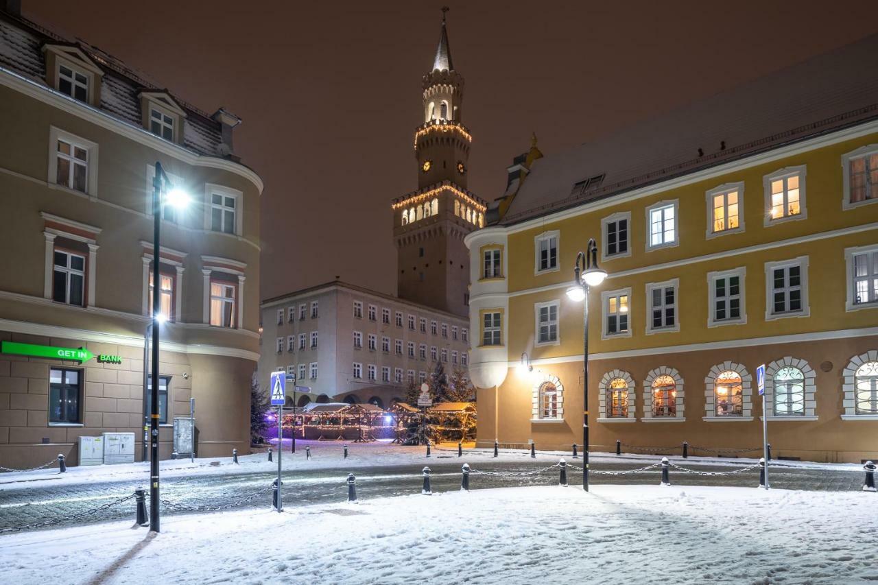 White Vision Apartment Opole Buitenkant foto